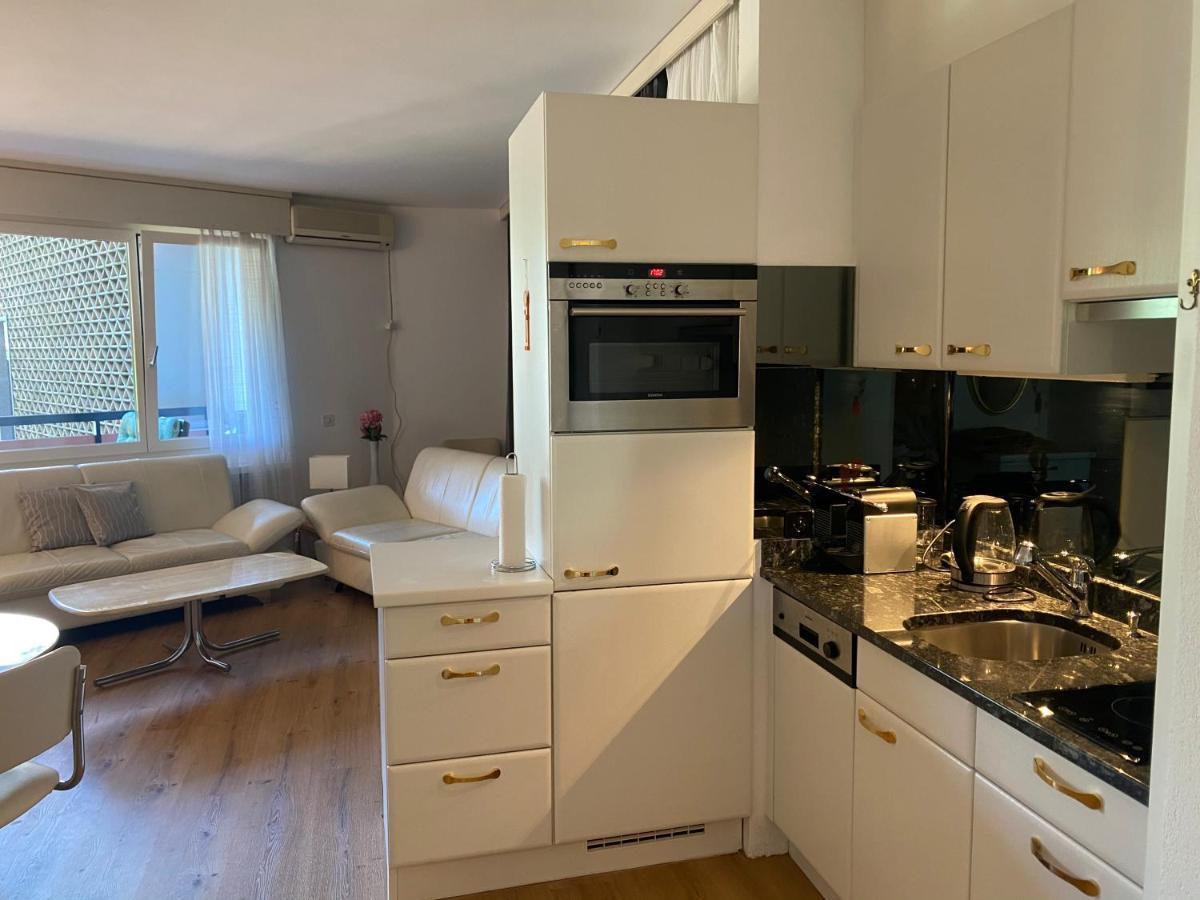 Holiday On The Lake Lugano 2-16 Bissone Exterior photo